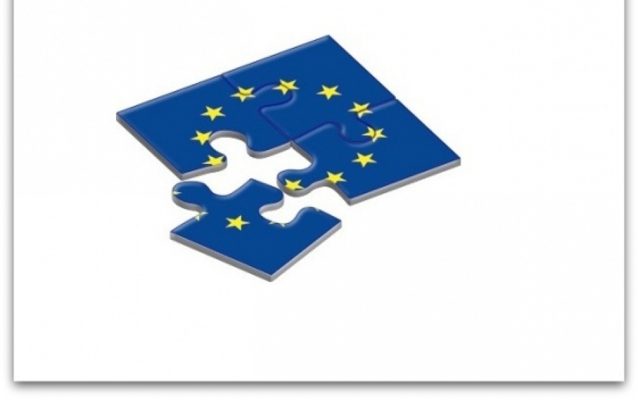 Political Europe: A Blueprint to Close the “Democracy Gap”